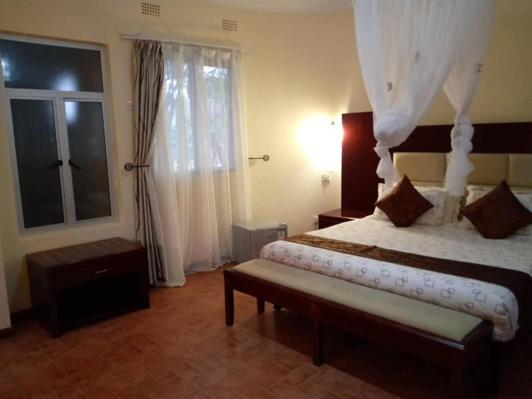 Chamba Valley Exotic Hotel Lusaka Zewnętrze zdjęcie